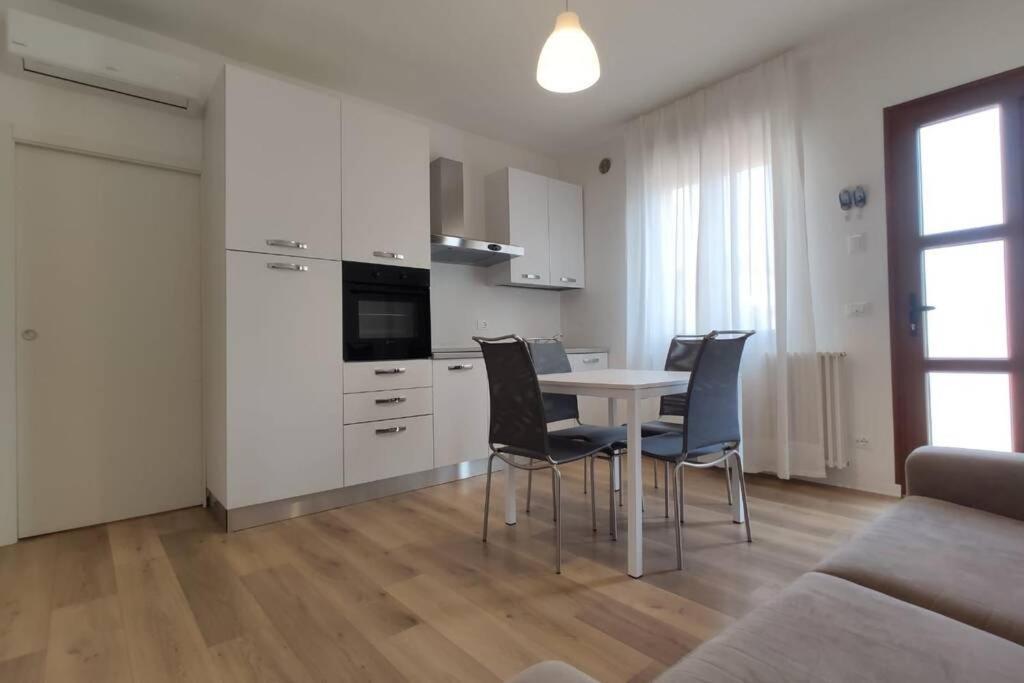 Delta D Piazza Marina- 50 Mt Dal Mare - Immobil Relax Leilighet Lido di Jesolo Eksteriør bilde